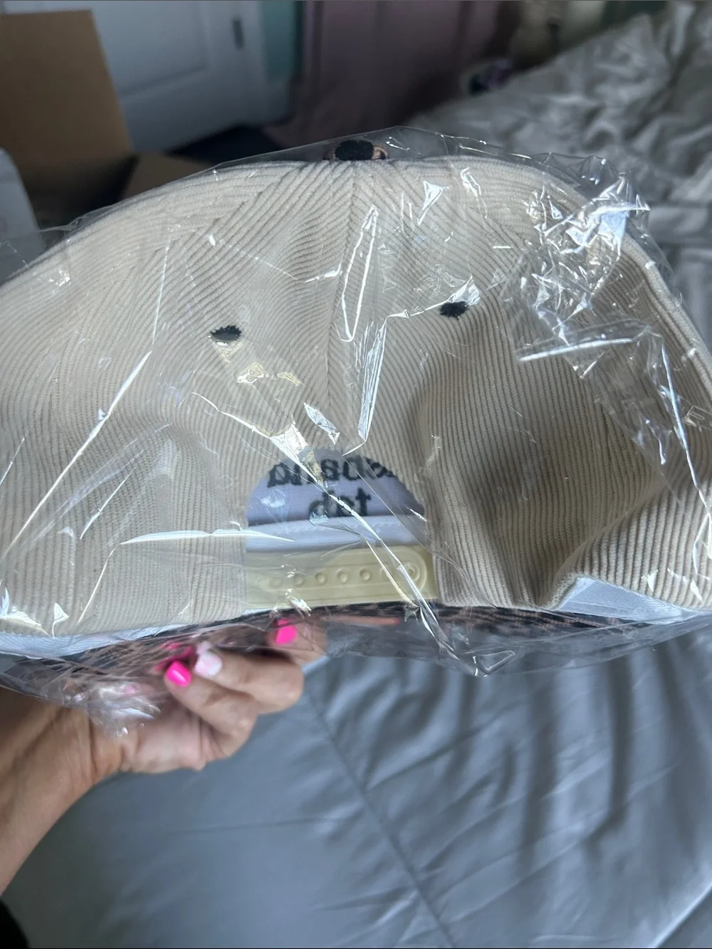 Brand new! Cream and Leopard Print Cap - 